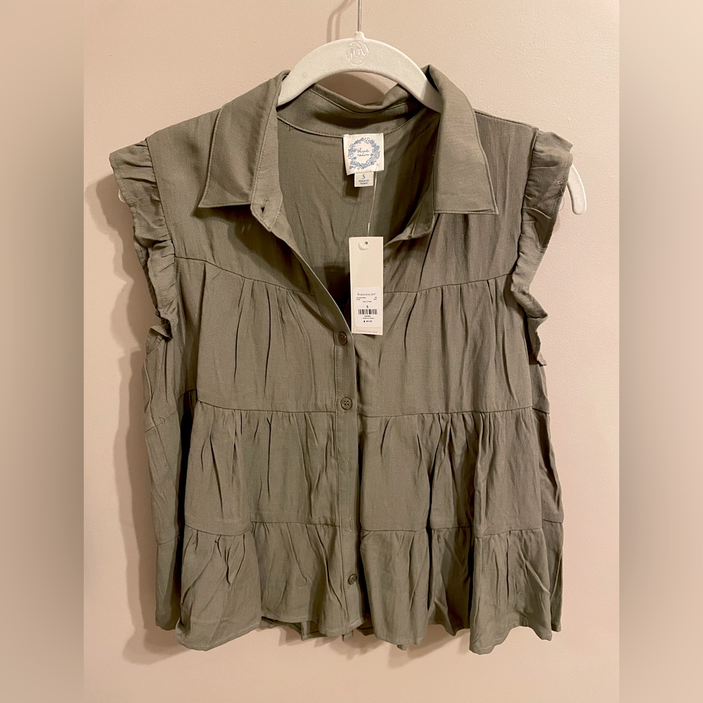 Francesca’s Button Down Top
